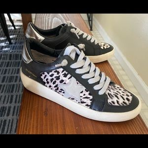 Vintage Havana size 7-1/2 sneakers